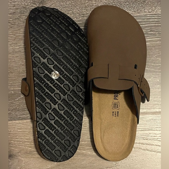 NWOT: PROJECT CLOUD Brown Slip-On Clogs with Buckle Size 11 - Picture 4 of 4